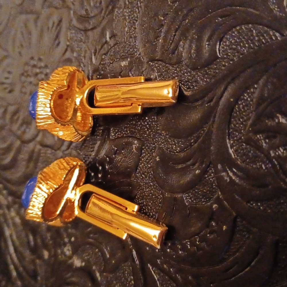 Cufflinks - Picture 2 of 2